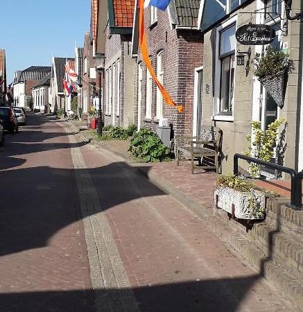 Bed En Breakfast Kamers En Meer Het Spookhuis Den Hoorn  Exterior foto
