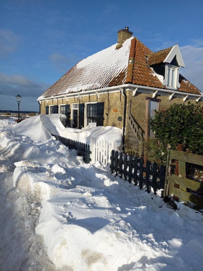 Bed En Breakfast Kamers En Meer Het Spookhuis Den Hoorn  Exterior foto